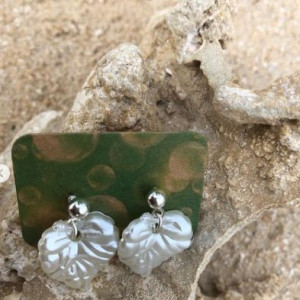 Daku Leaf Earrings