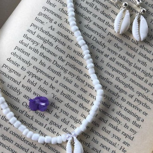 Shell Set Necklace & Earrings